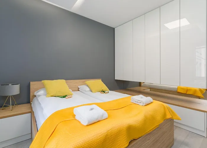 Warta Riverside & Old Town Luxury Apartment *