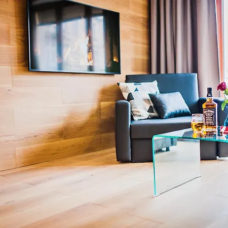 Warta Riverside & Old Town Luxury